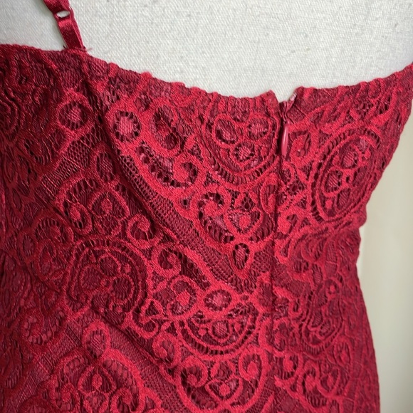 lulus red lace bodycon dress size Large NWT - Picture 10 of 12